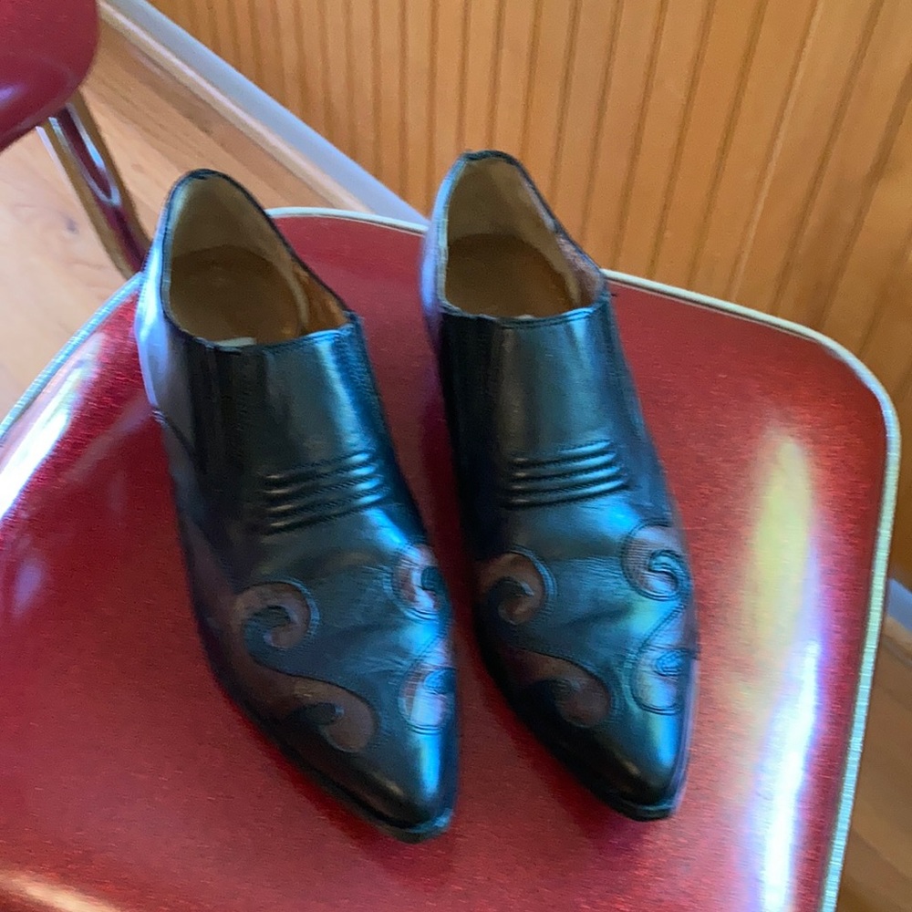 Ankle boots
